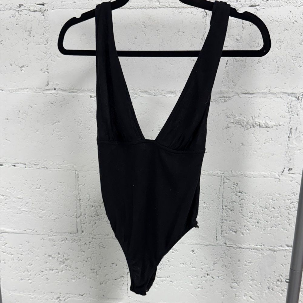 Nasty Gal Black V Neck Bodysuit - Medium Simple Low Cut Black One Piece Cotton
